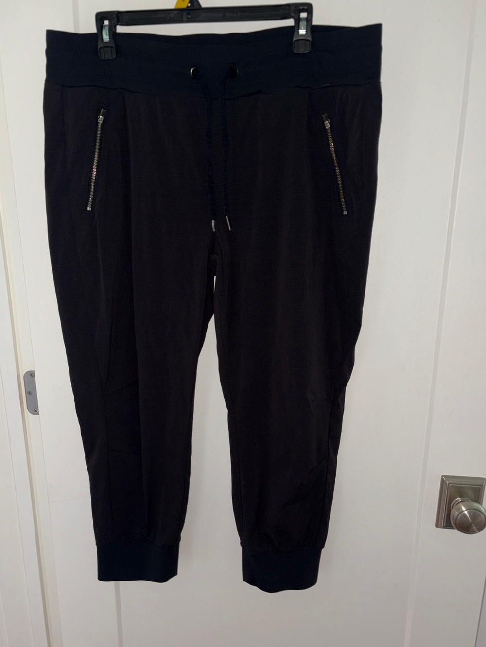 Athleta Trekkie North crop 23" jogger pant sz 16 EUC LN 980399